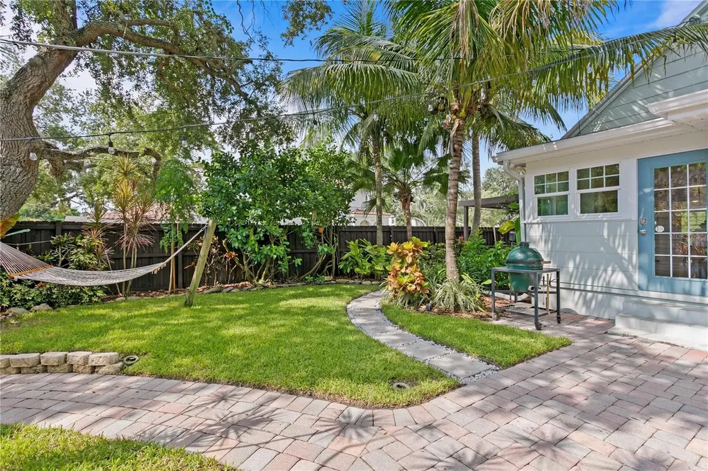1101 11th Street N St Petersburg FL 33705