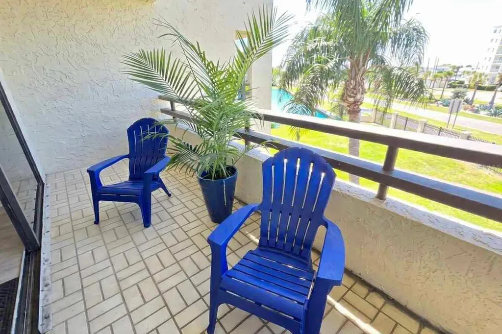 106 1st Street E St Petersburg FL 33715