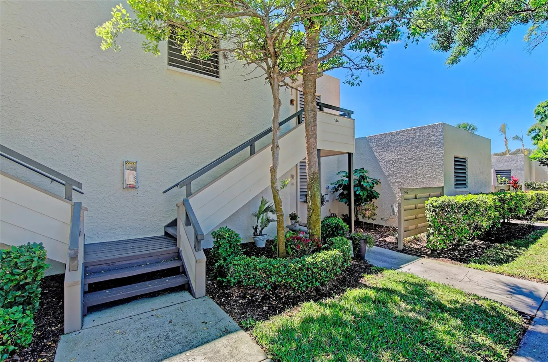 144 Pinehurst Drive Bradenton FL 34210