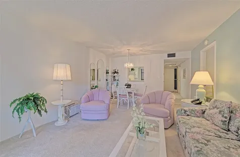 144 Pinehurst Drive Bradenton FL 34210