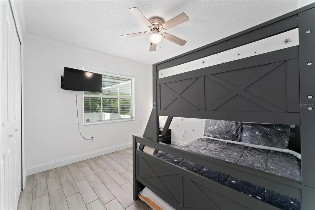 5565 Loma Vista Loop Davenport FL 33896