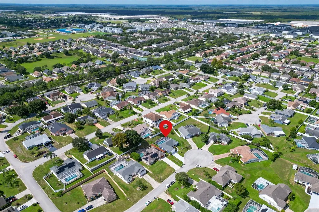 5565 Loma Vista Loop Davenport FL 33896