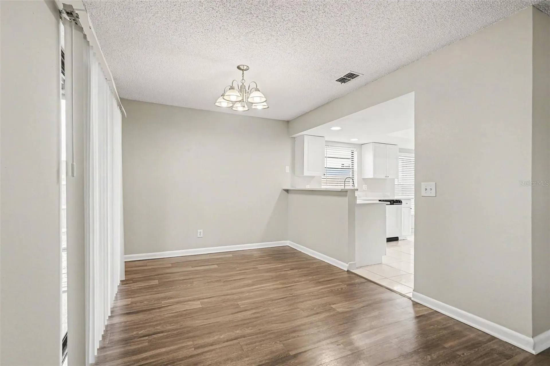 826 Sunridge Point Drive Seffner FL 33584