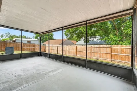 826 Sunridge Point Drive Seffner FL 33584
