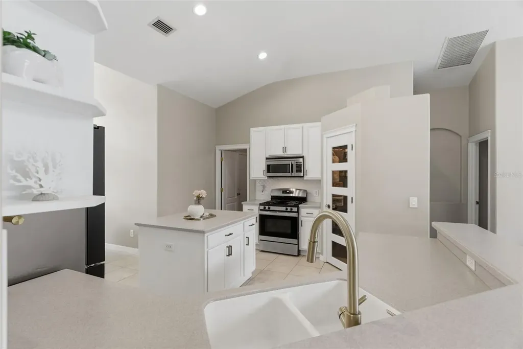 5826 Heronview Crescent Drive Lithia FL 33547
