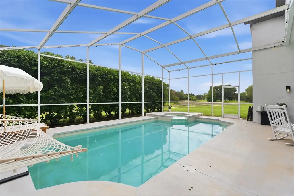 5826 Heronview Crescent Drive Lithia FL 33547