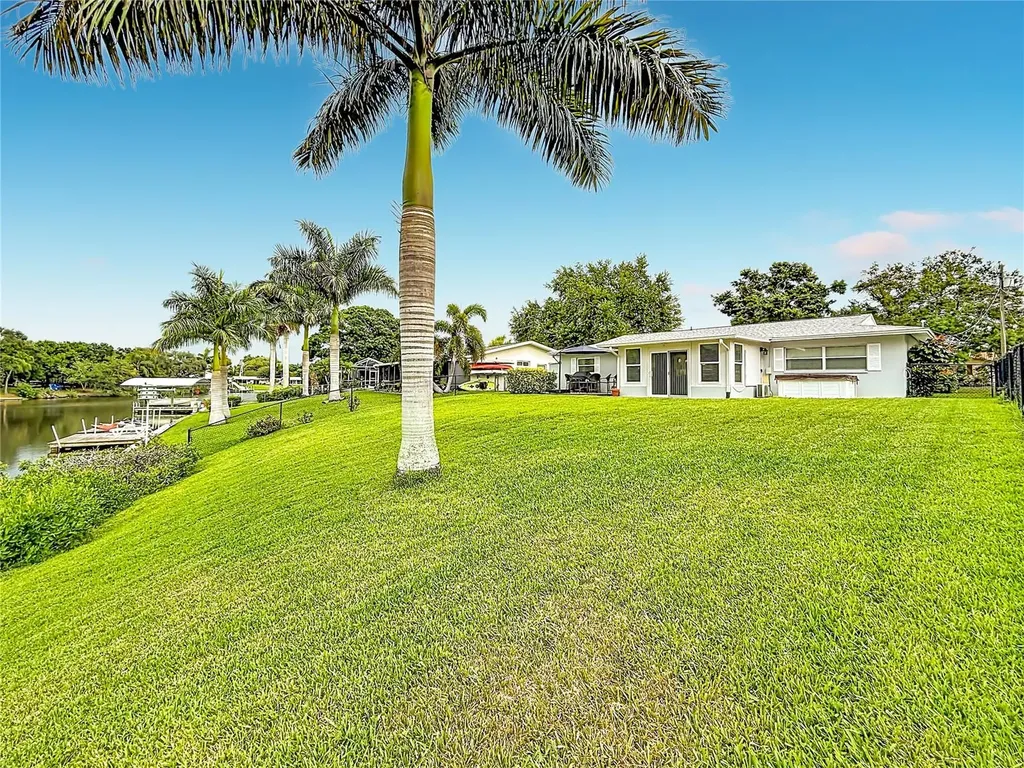 508 Shore Drive Largo FL 33771