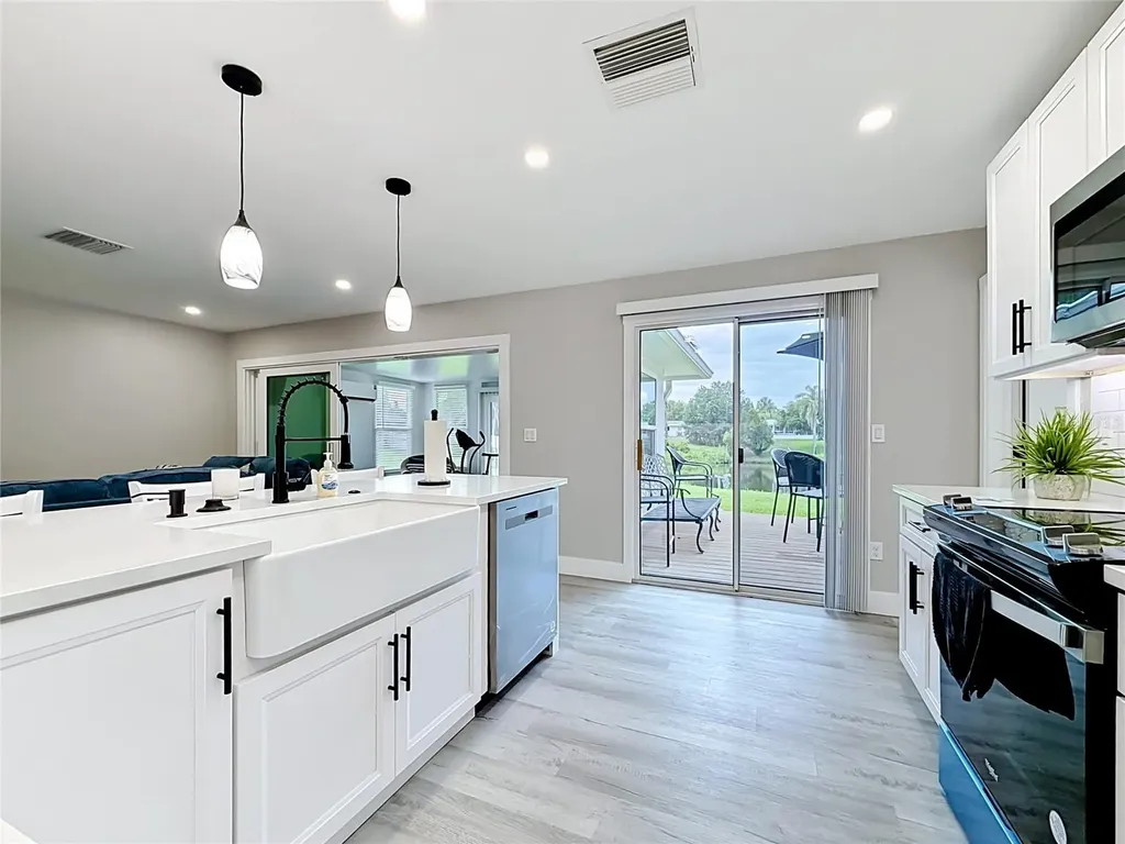 508 Shore Drive Largo FL 33771