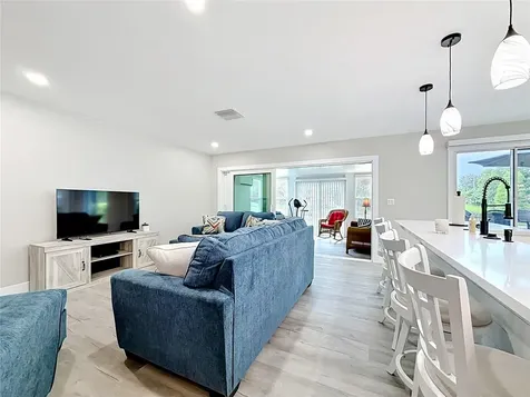 508 Shore Drive Largo FL 33771