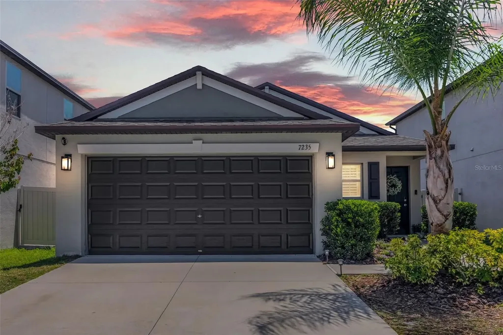 7235 Salt River Avenue Sun City Center FL 33573