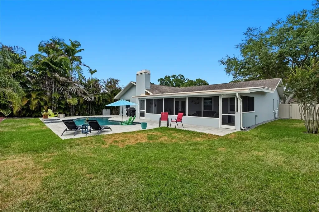 5015 Bridgeport Drive Safety Harbor FL 34695