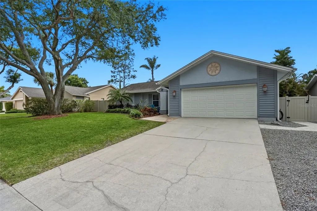 5015 Bridgeport Drive Safety Harbor FL 34695