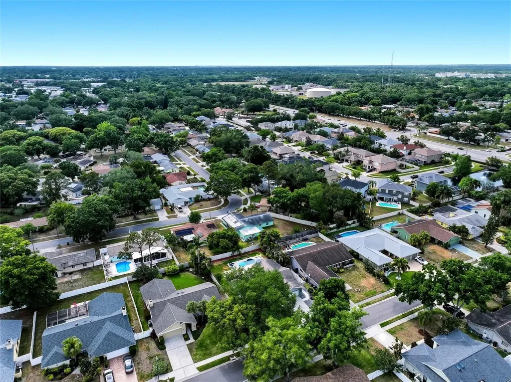 5015 Bridgeport Drive Safety Harbor FL 34695