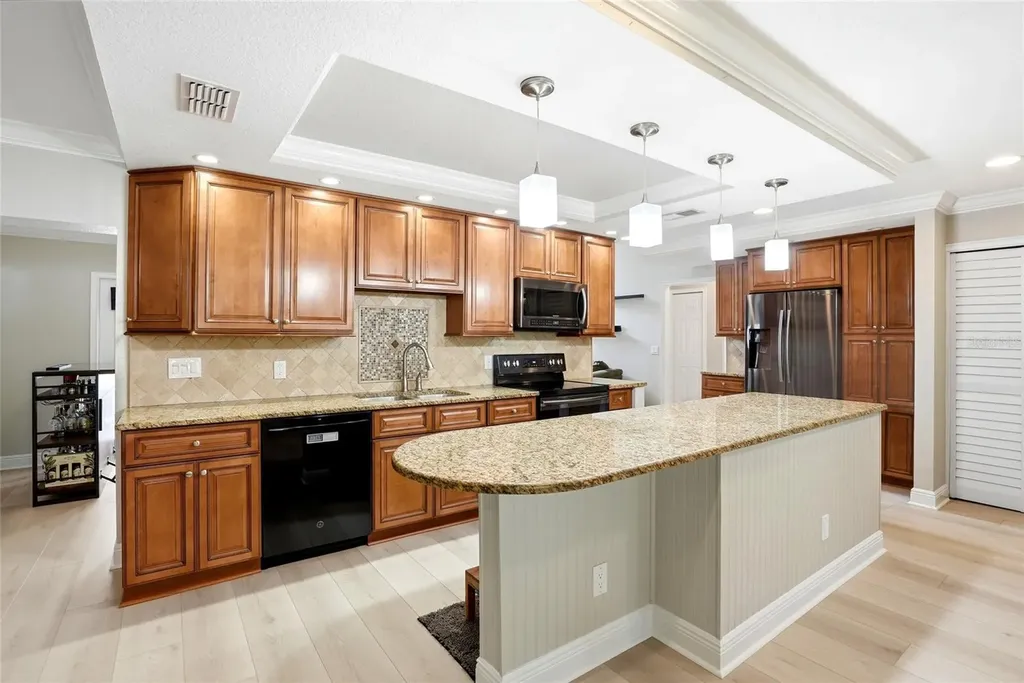 5015 Bridgeport Drive Safety Harbor FL 34695