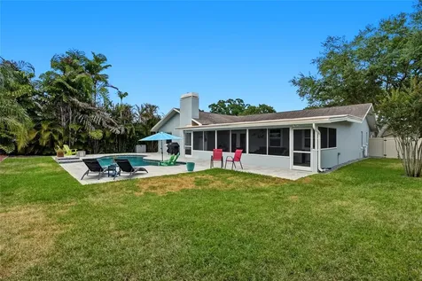 5015 Bridgeport Drive Safety Harbor FL 34695
