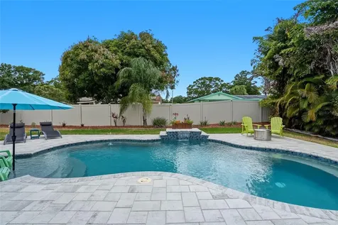 5015 Bridgeport Drive Safety Harbor FL 34695