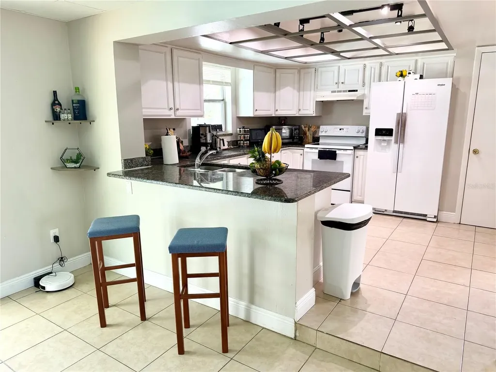 143 Valley Circle Brandon FL 33510