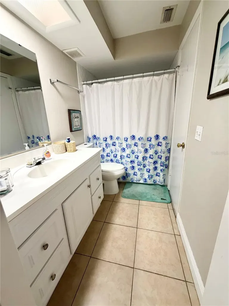 143 Valley Circle Brandon FL 33510
