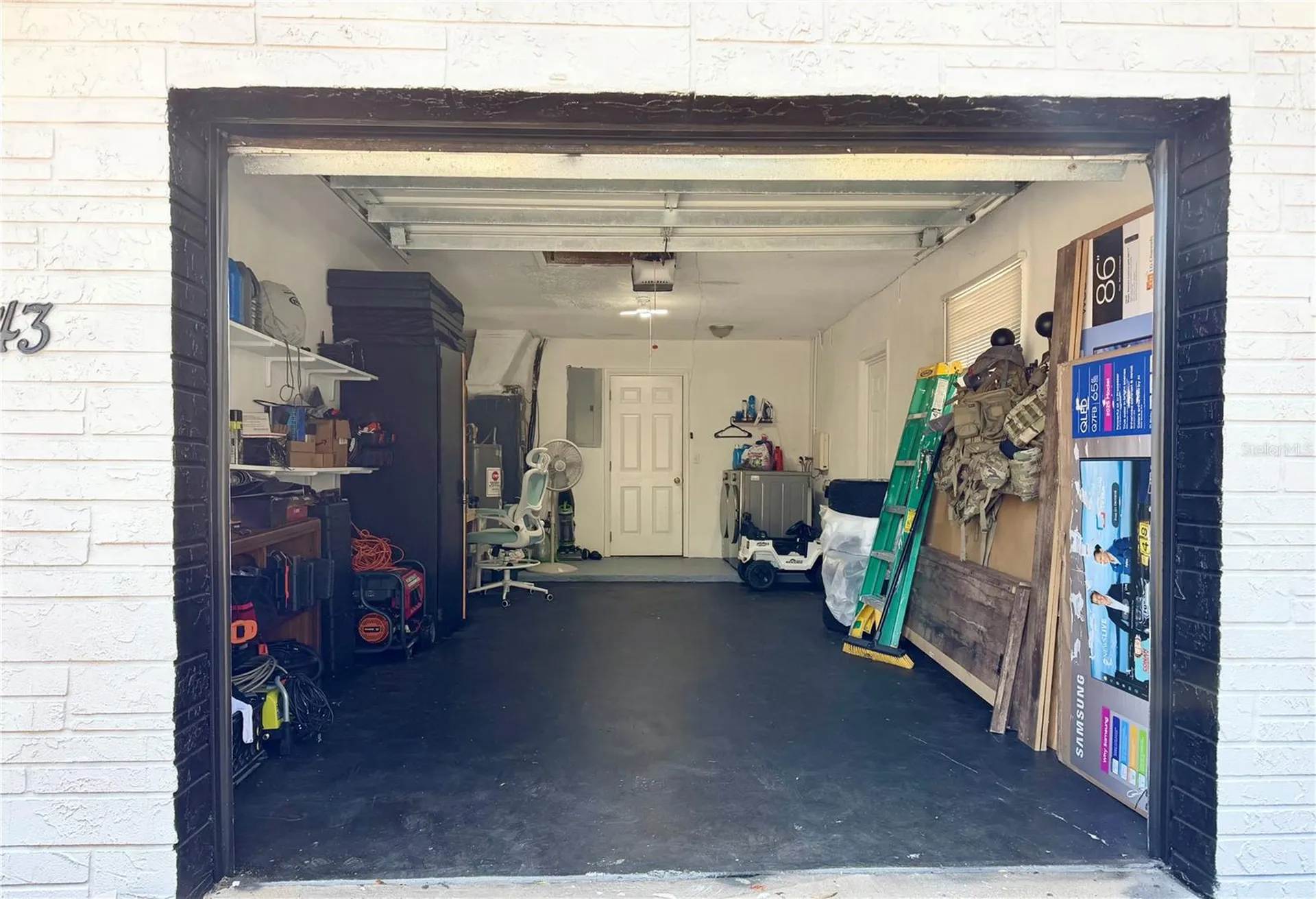 143 Valley Circle Brandon FL 33510