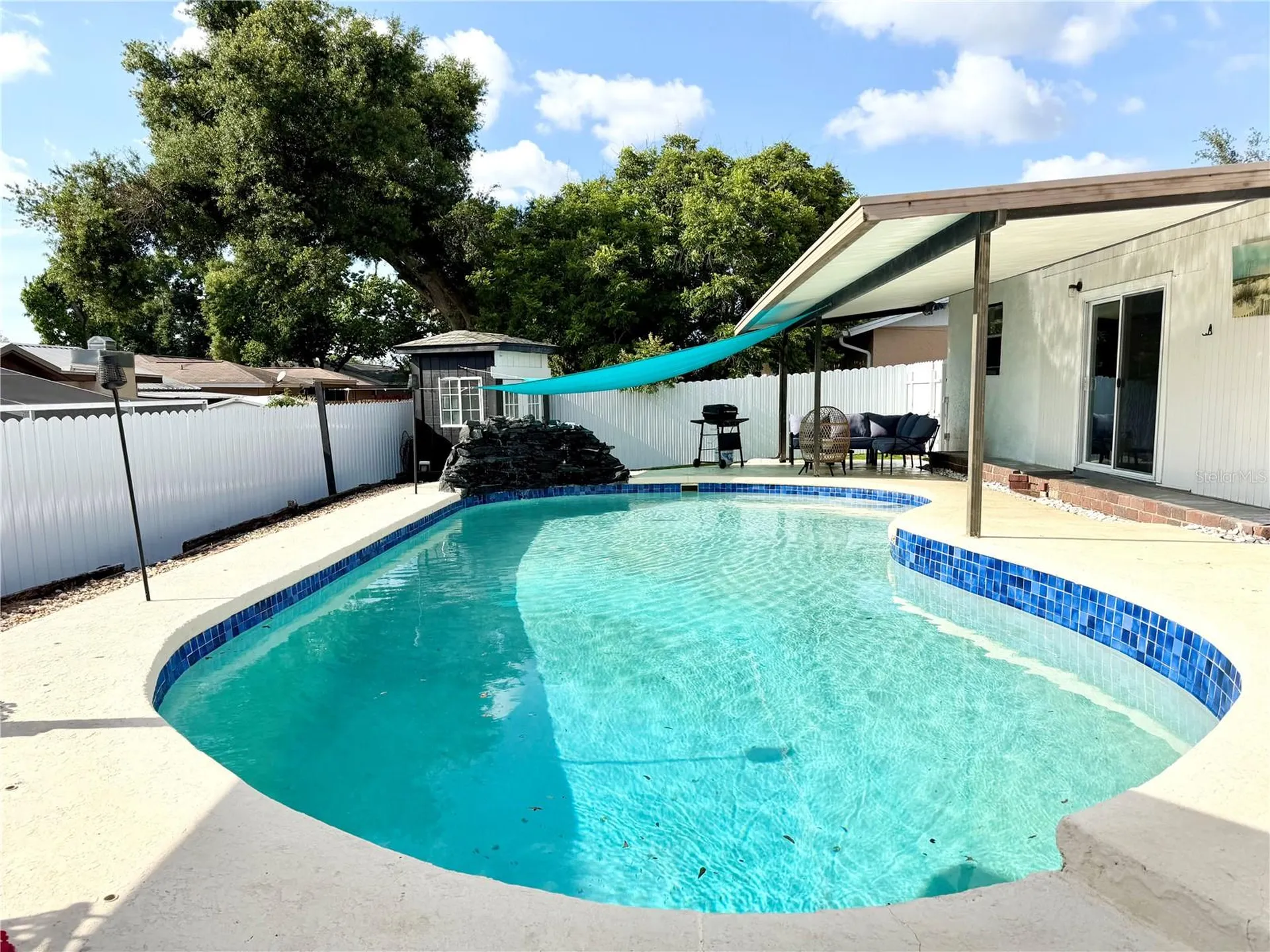 143 Valley Circle Brandon FL 33510