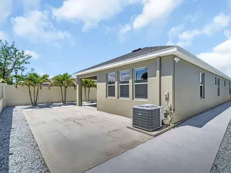 1461 N River Circle Tarpon Springs FL 34689