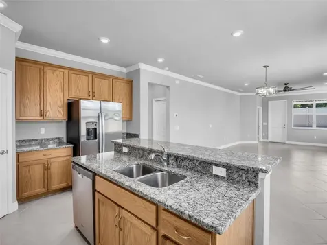 1461 N River Circle Tarpon Springs FL 34689