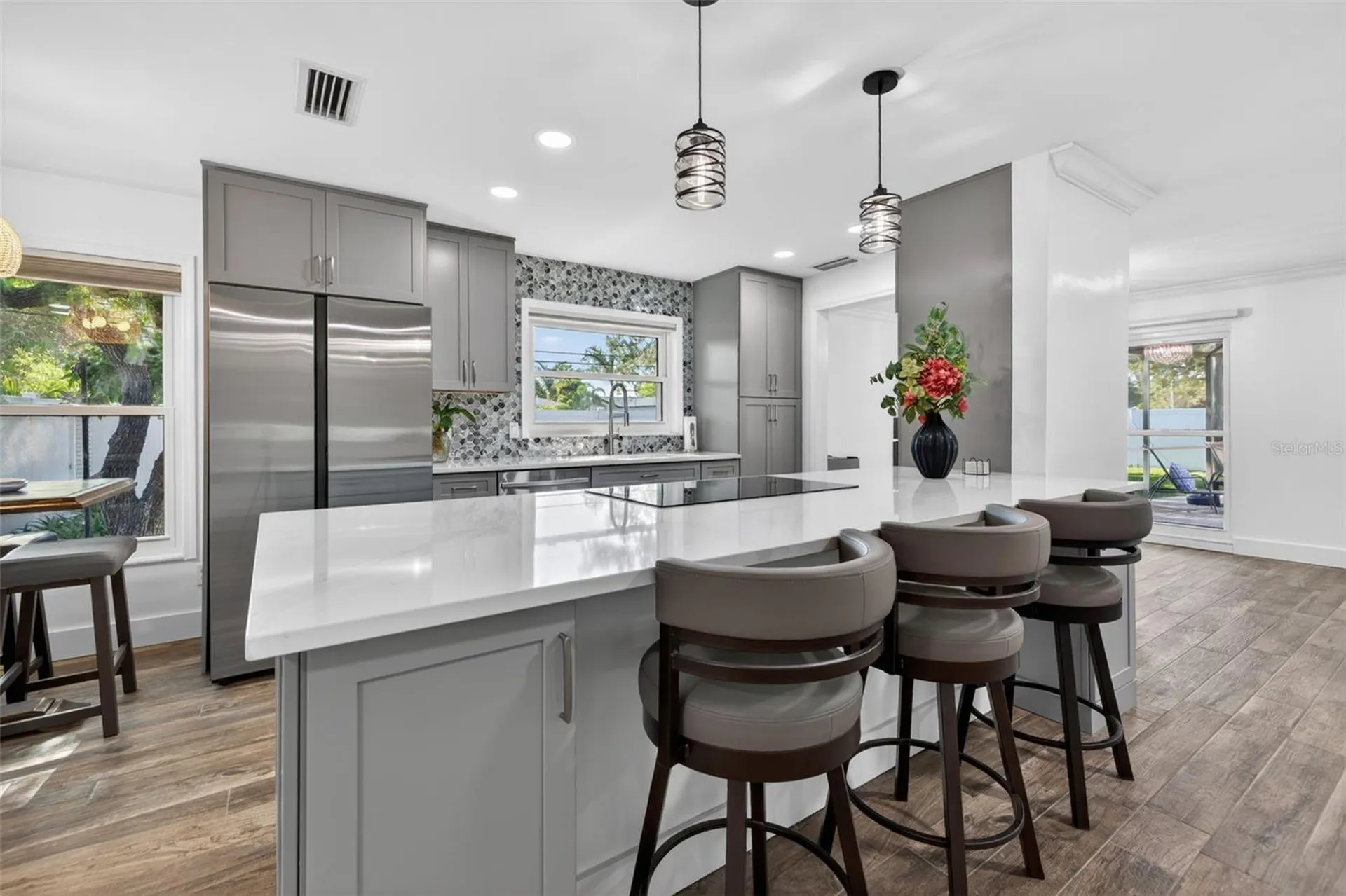 1501 N Dakota Avenue NE St Petersburg FL 33703
