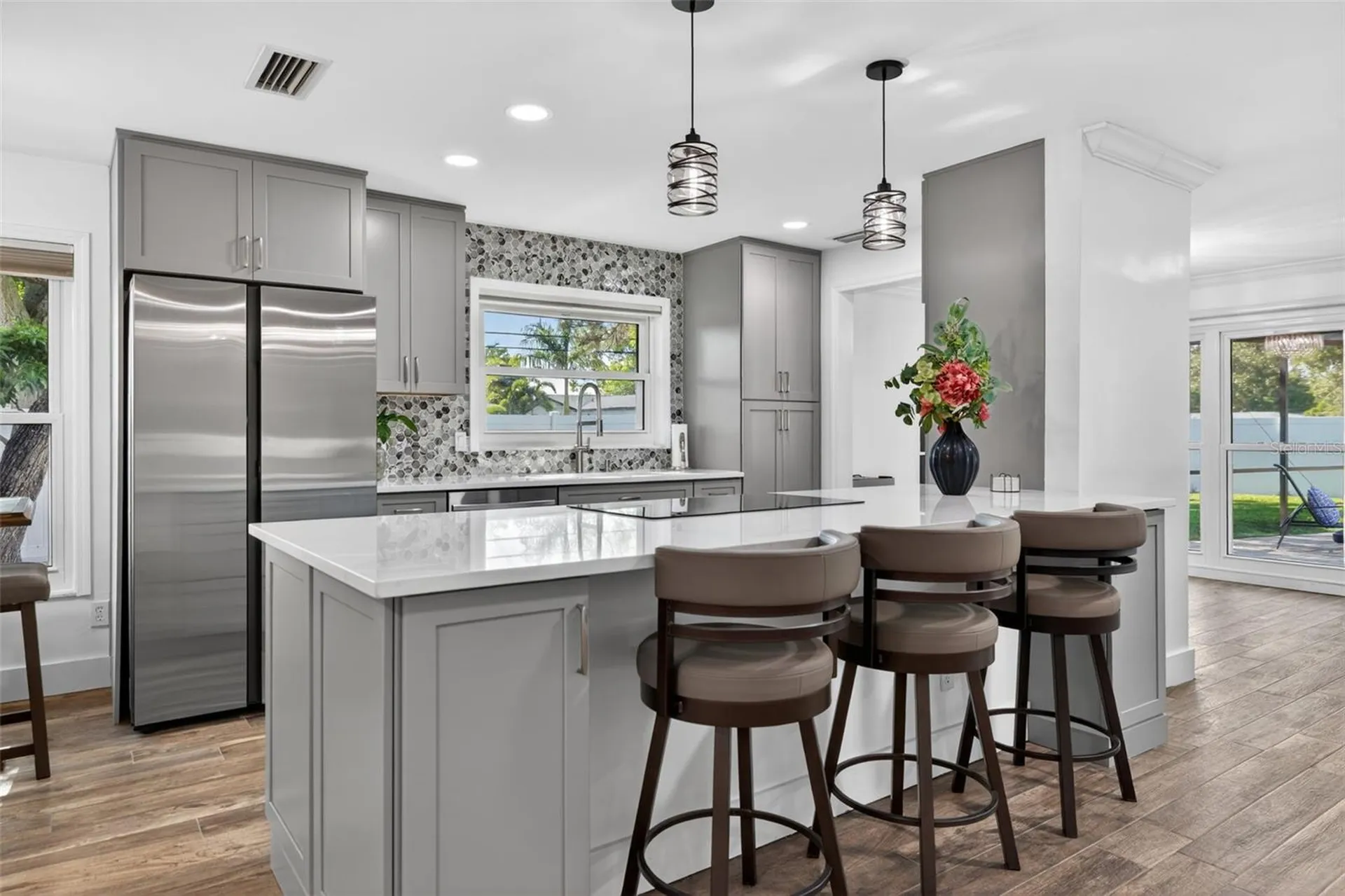 1501 N Dakota Avenue NE St Petersburg FL 33703