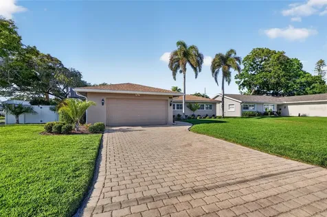1501 N Dakota Avenue NE St Petersburg FL 33703