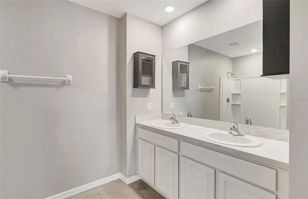 17038 Wave Tressle Place Wimauma FL 33598