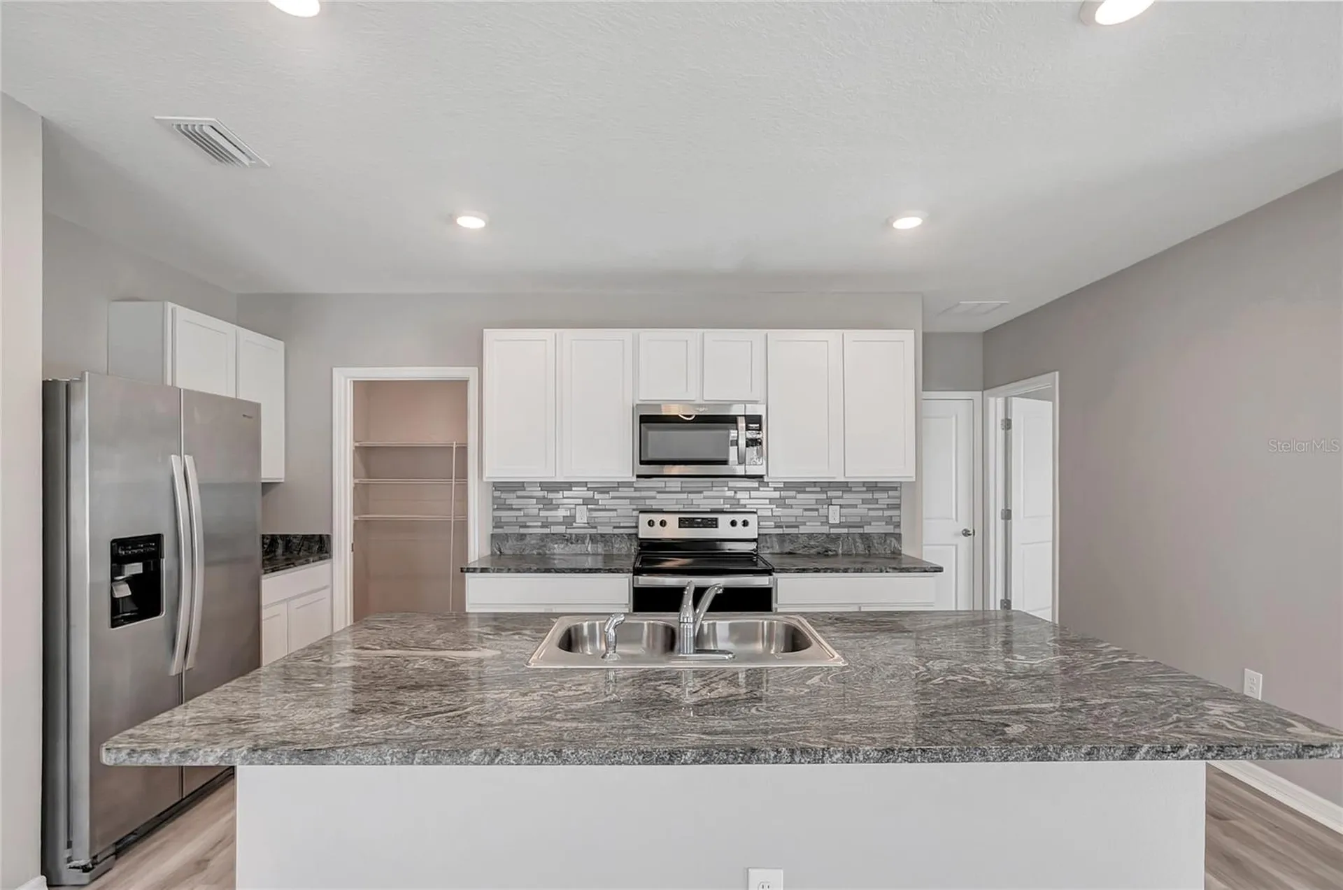 17038 Wave Tressle Place Wimauma FL 33598