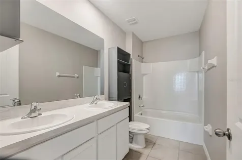 17038 Wave Tressle Place Wimauma FL 33598