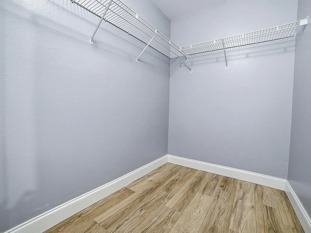 2741 S Brown Avenue Orlando FL 32806