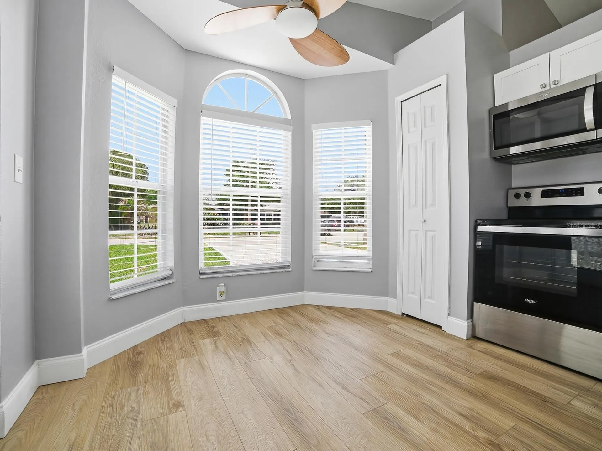 2741 S Brown Avenue Orlando FL 32806