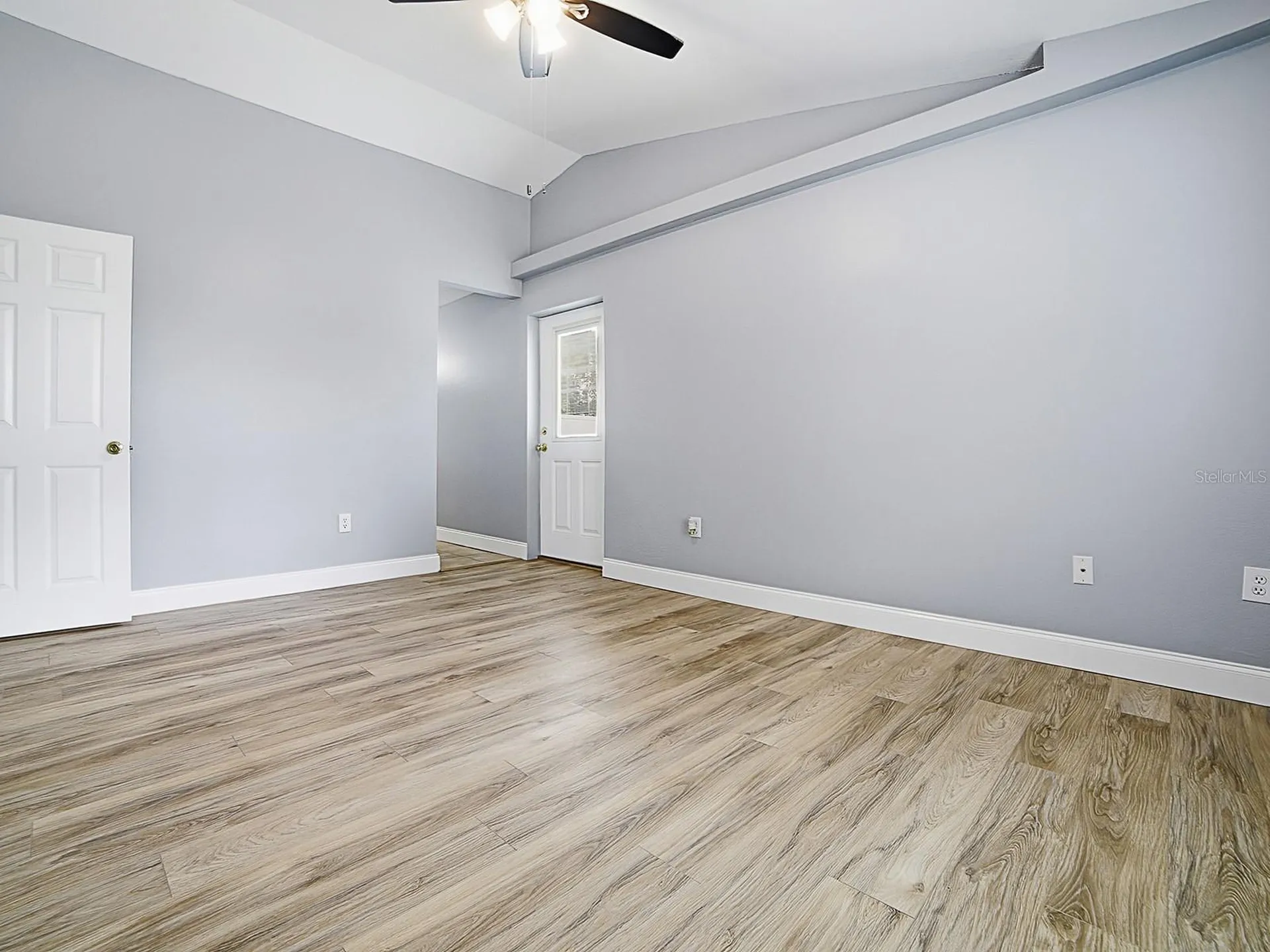 2741 S Brown Avenue Orlando FL 32806
