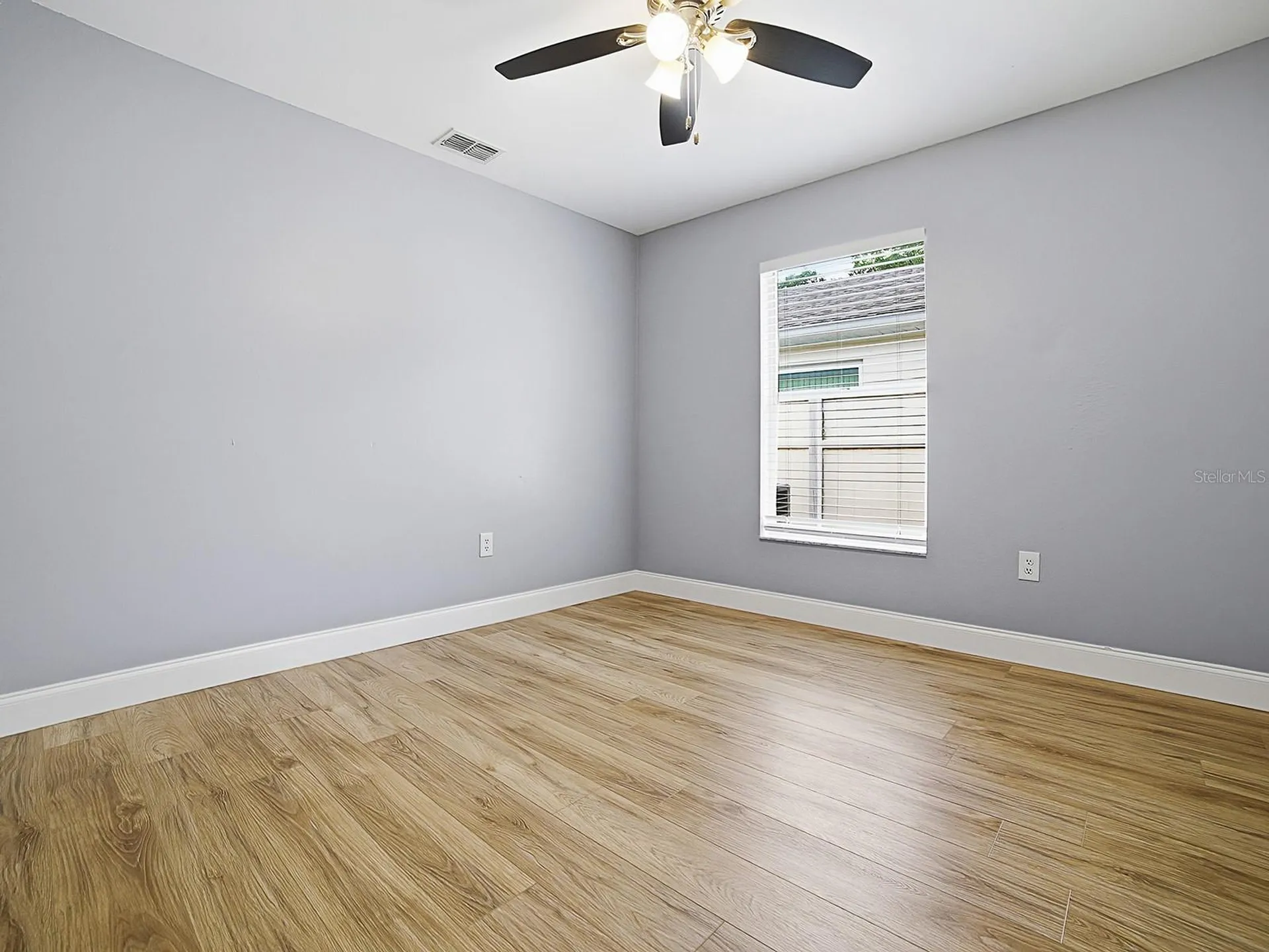 2741 S Brown Avenue Orlando FL 32806