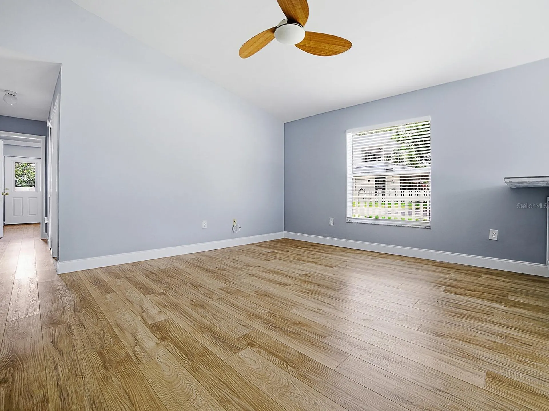 2741 S Brown Avenue Orlando FL 32806