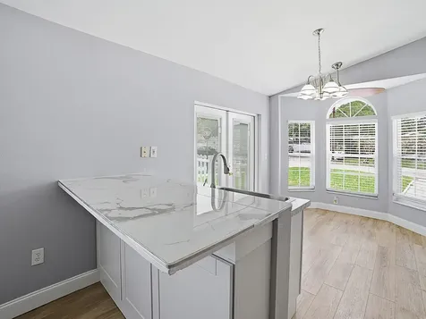 2741 S Brown Avenue Orlando FL 32806