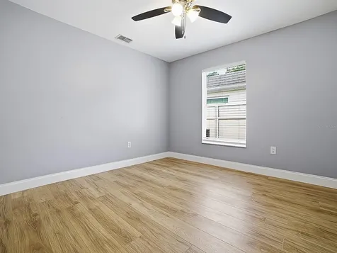 2741 S Brown Avenue Orlando FL 32806