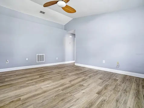 2741 S Brown Avenue Orlando FL 32806
