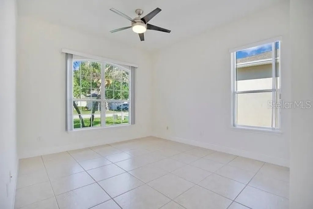 208 Lamonte Point Court Debary FL 32713