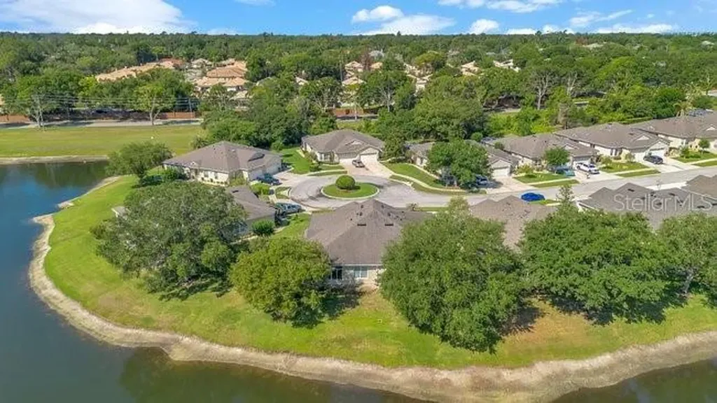 208 Lamonte Point Court Debary FL 32713