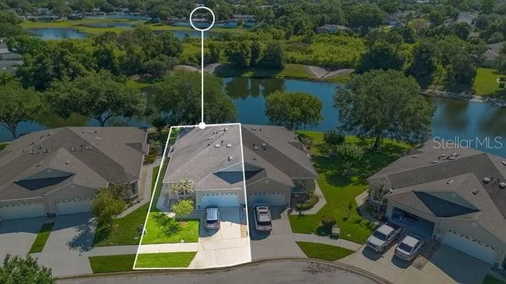 208 Lamonte Point Court Debary FL 32713