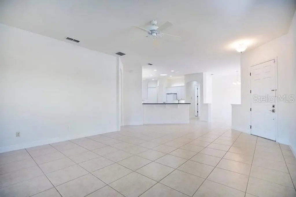 208 Lamonte Point Court Debary FL 32713