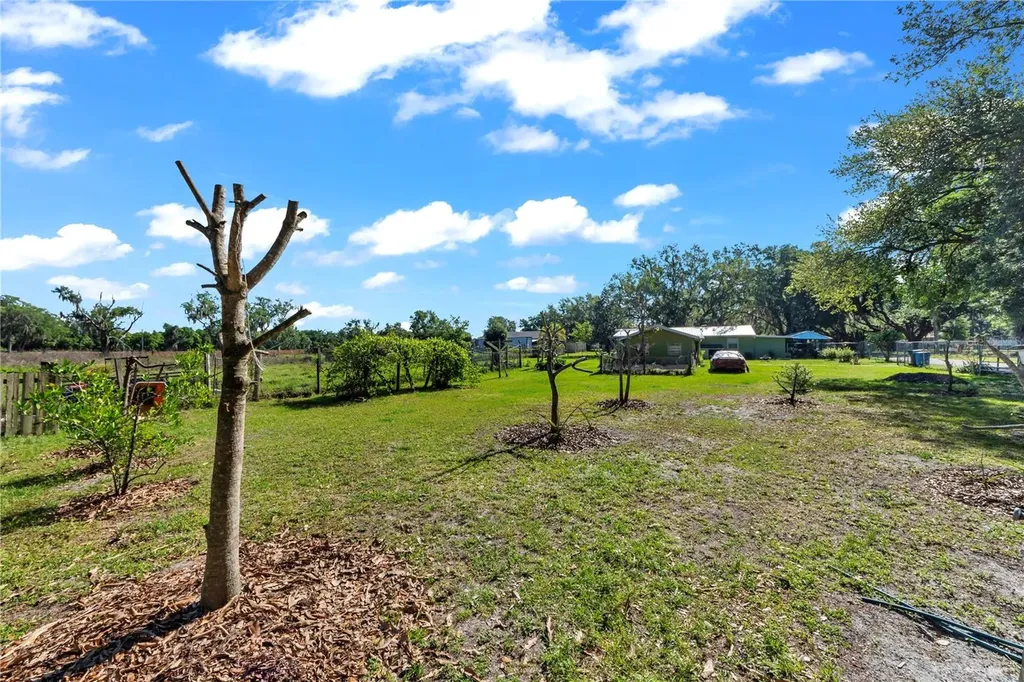13610 Acker Road Dover FL 33527