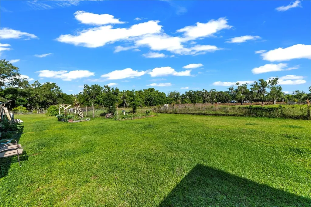 13610 Acker Road Dover FL 33527