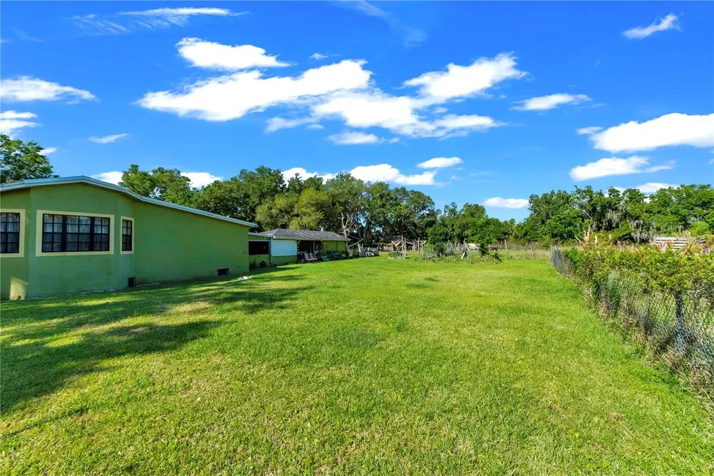 13610 Acker Road Dover FL 33527
