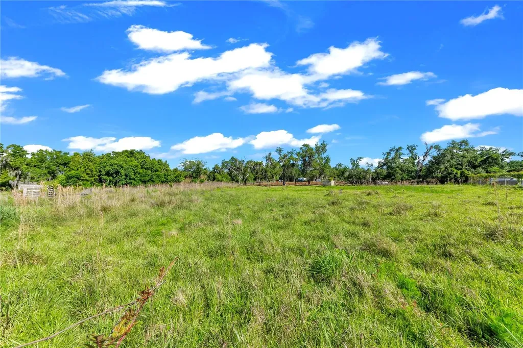 13610 Acker Road Dover FL 33527