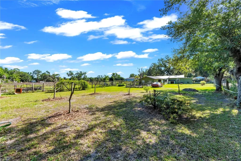 13610 Acker Road Dover FL 33527