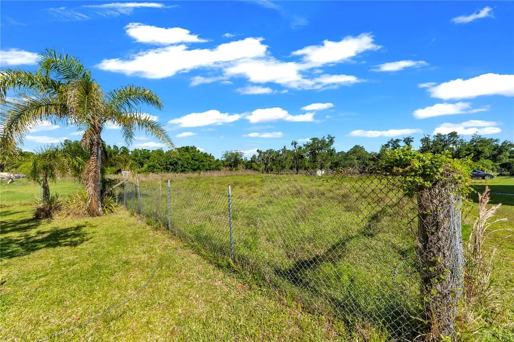 13610 Acker Road Dover FL 33527